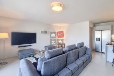 Apartment in Grimaud - APPARTEMENT DANS RESIDENCE VILLA NATURA